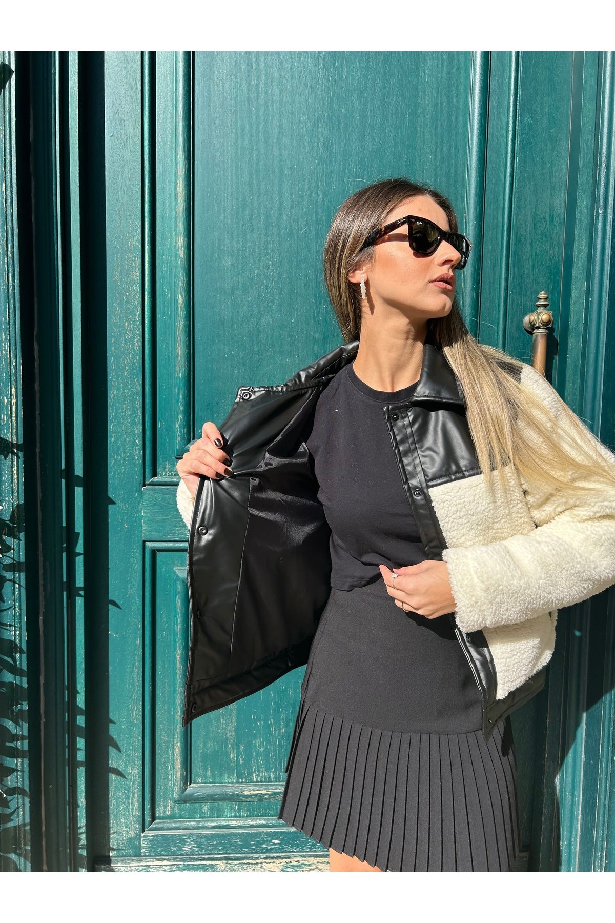 Pinterest model Tüylü Baker Mont