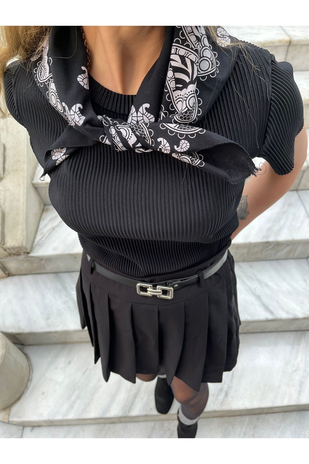 Piliseli Kemerli Etek