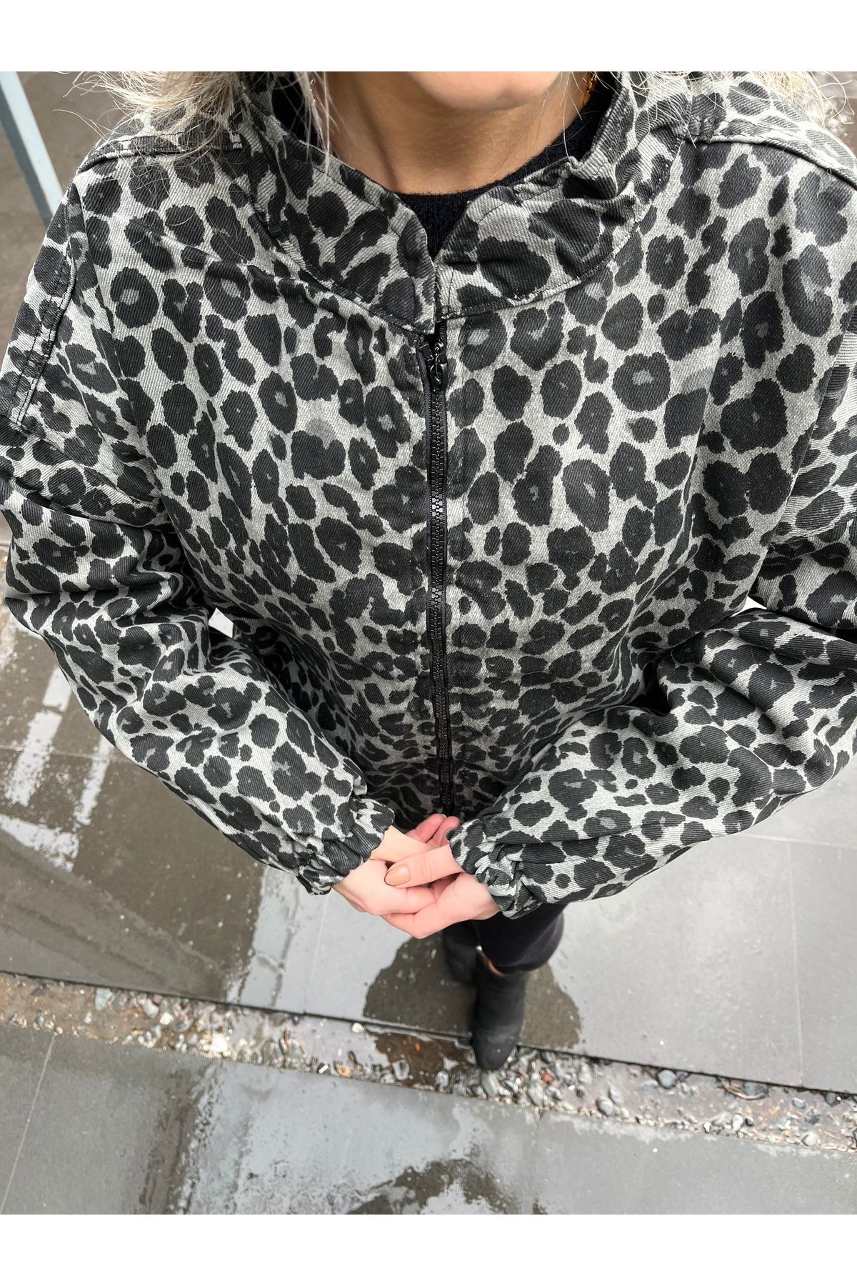 Leopalar Desenli Denim Ceket
