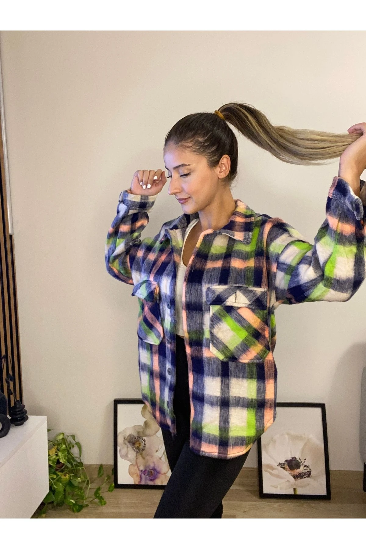 Neon renkli oduncu gömleği