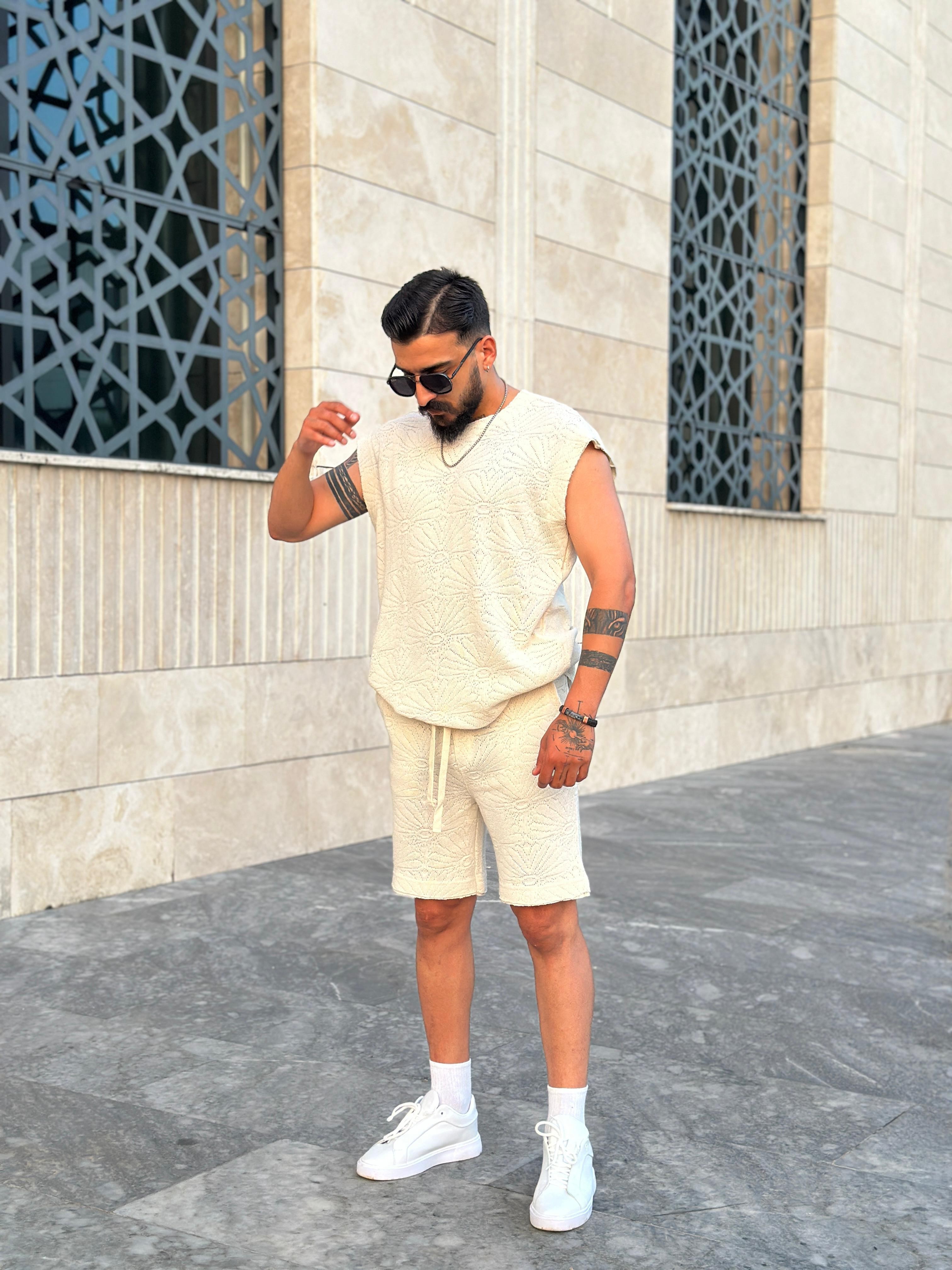 Oversize İşlemeli Şort & Sıfır Kol T shirt Takım - Krem