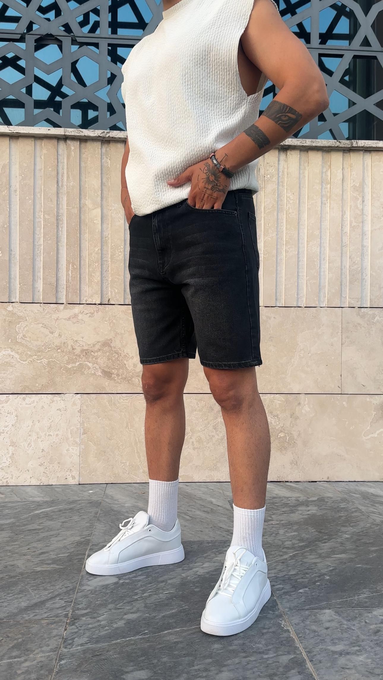 Siyah