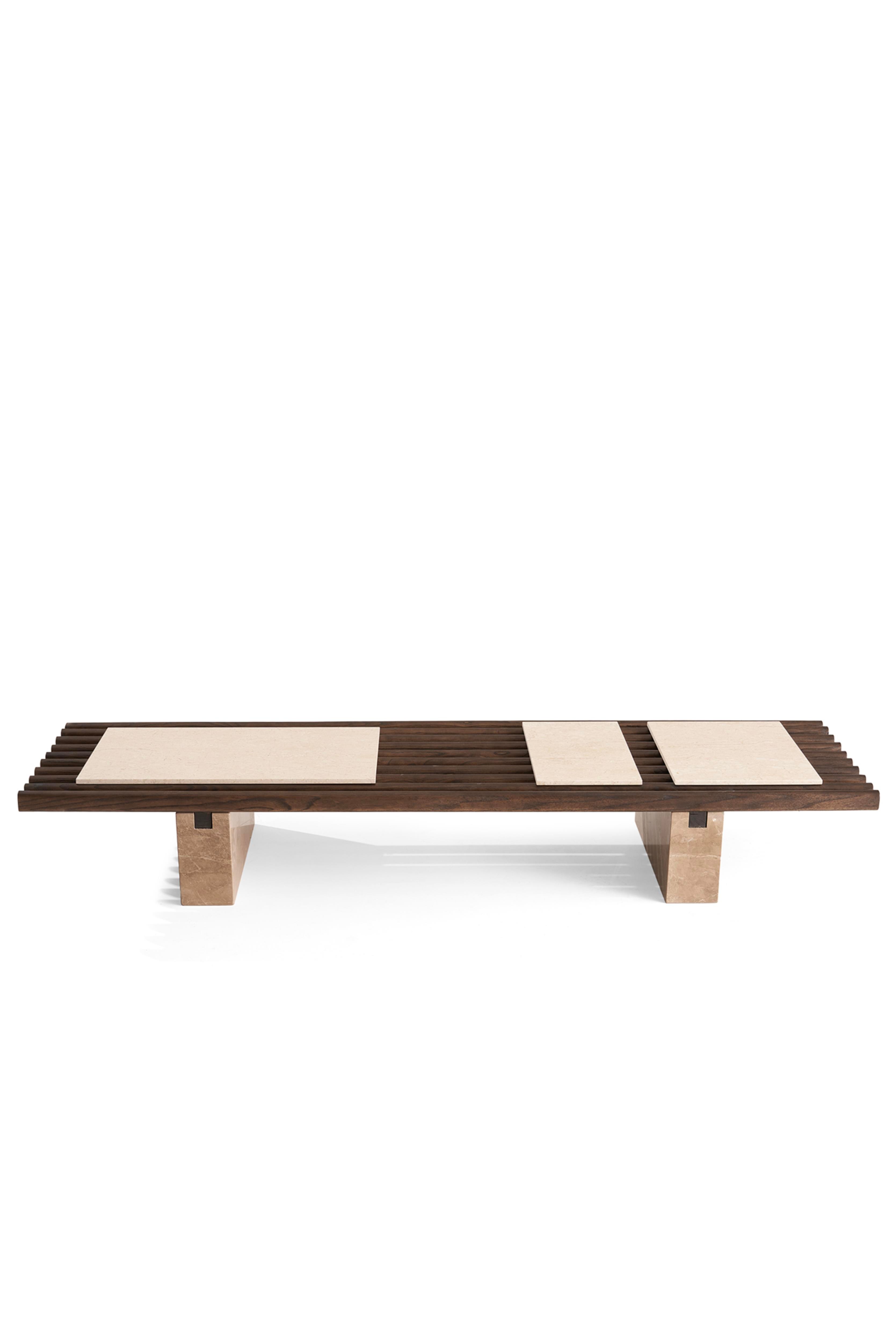 Costa Table