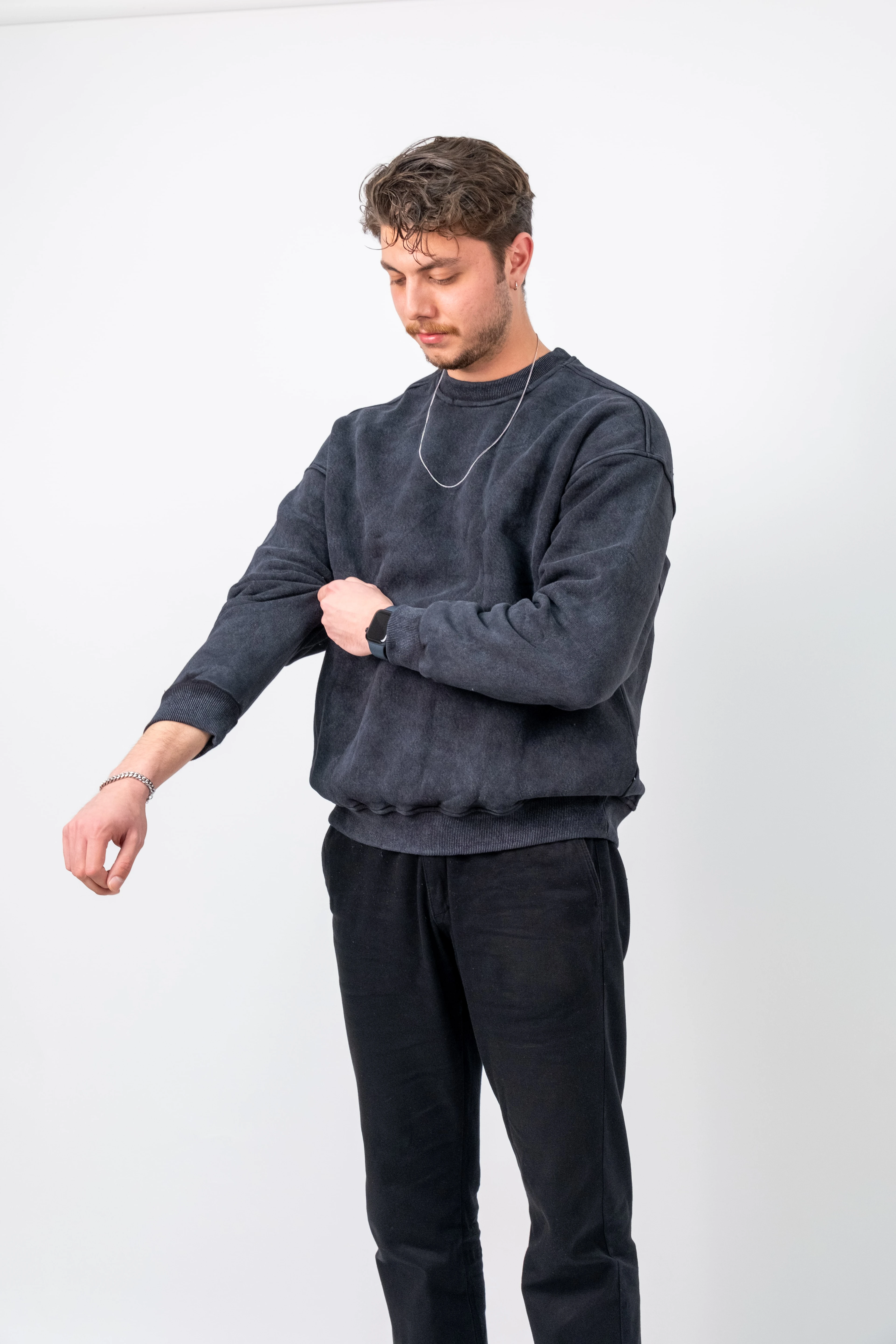 Siyah Yıkamalı Basic Oversize Sweatshirt