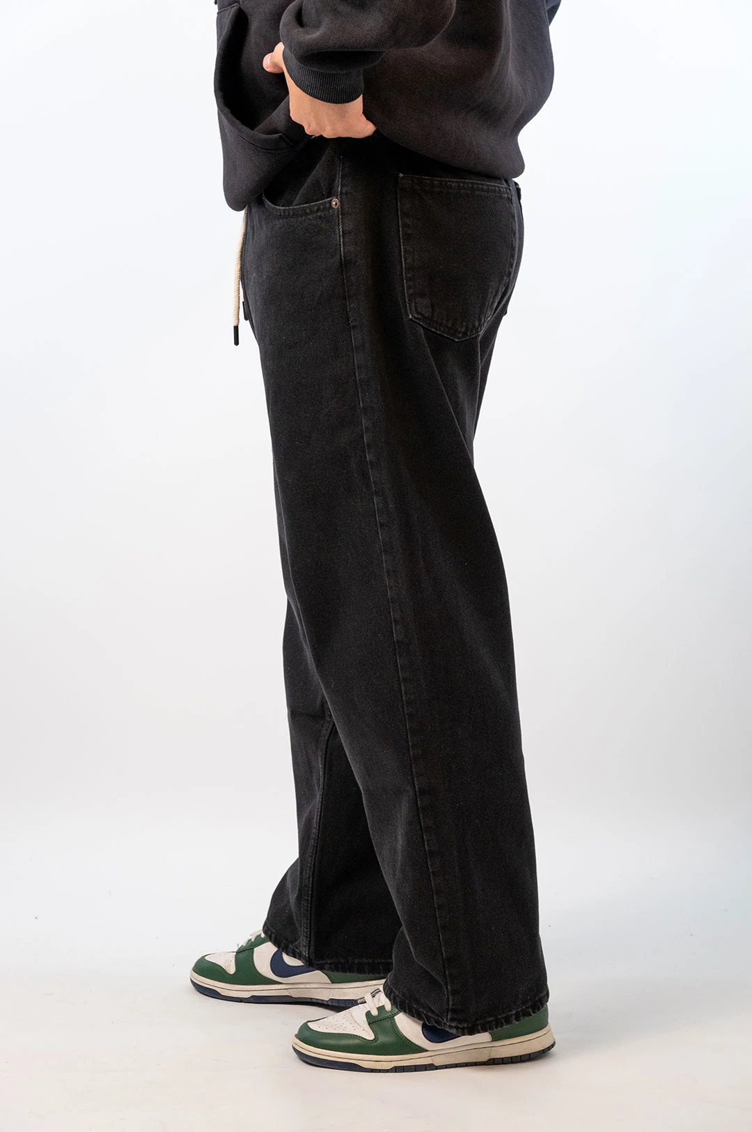 İp Kemer Detaylı Baggy Pantolon