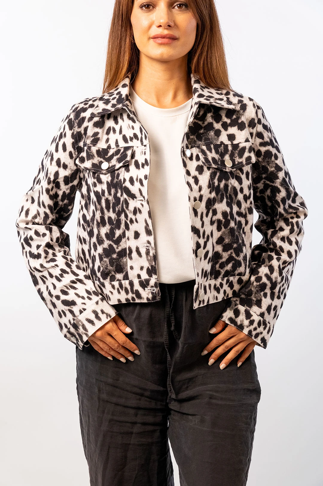Leopar Desenli Gömlek Yaka Kısa Ceket
