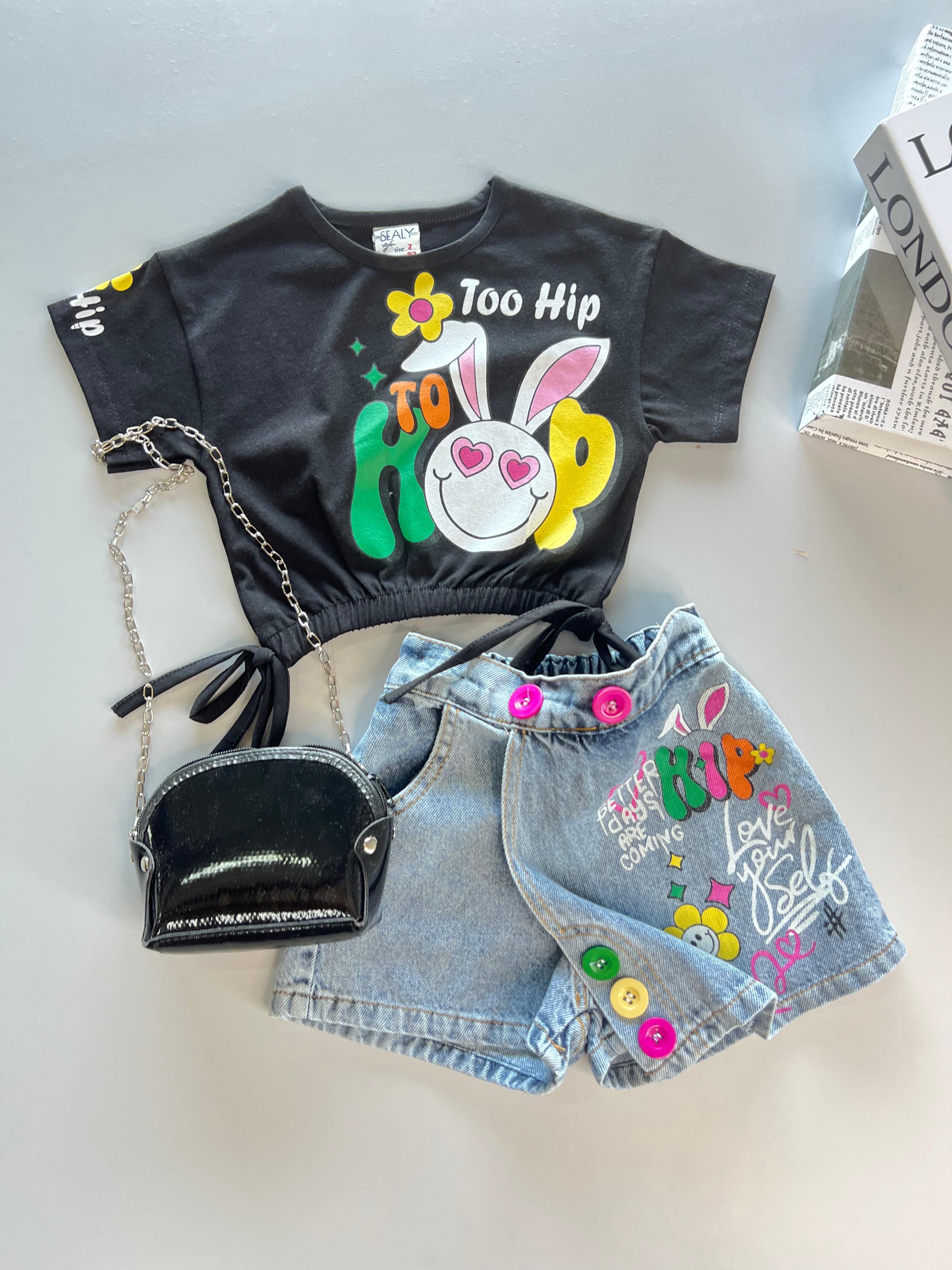 Baskılı Kot Şort & Tavşan Baskılı T-Shirt & Çanta (( Tek Kalan Ürün / 2 Yaş )