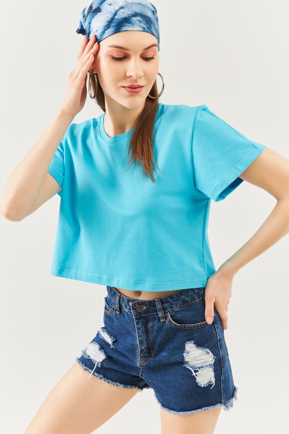 Kadın Rahat %100 Pamuklu Penye Bisiklet Yaka Kısa Kol Basic Crop T-shirt