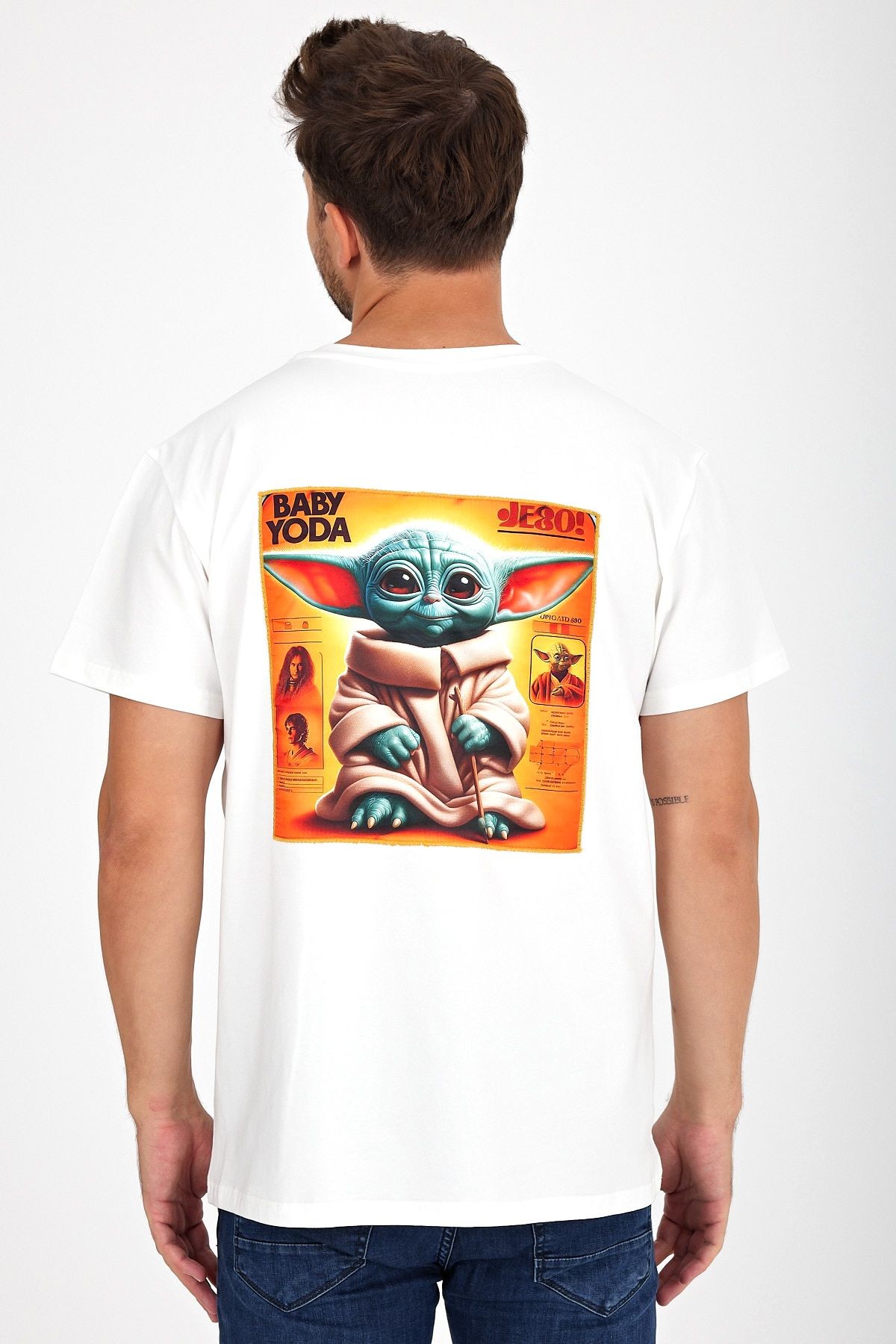 Erkek Yapay Zeka Tasarım Sırt Aplike Özel Baskılı %100 Pamuklu Penye Regular Fit T-shirt (BebekYoda)