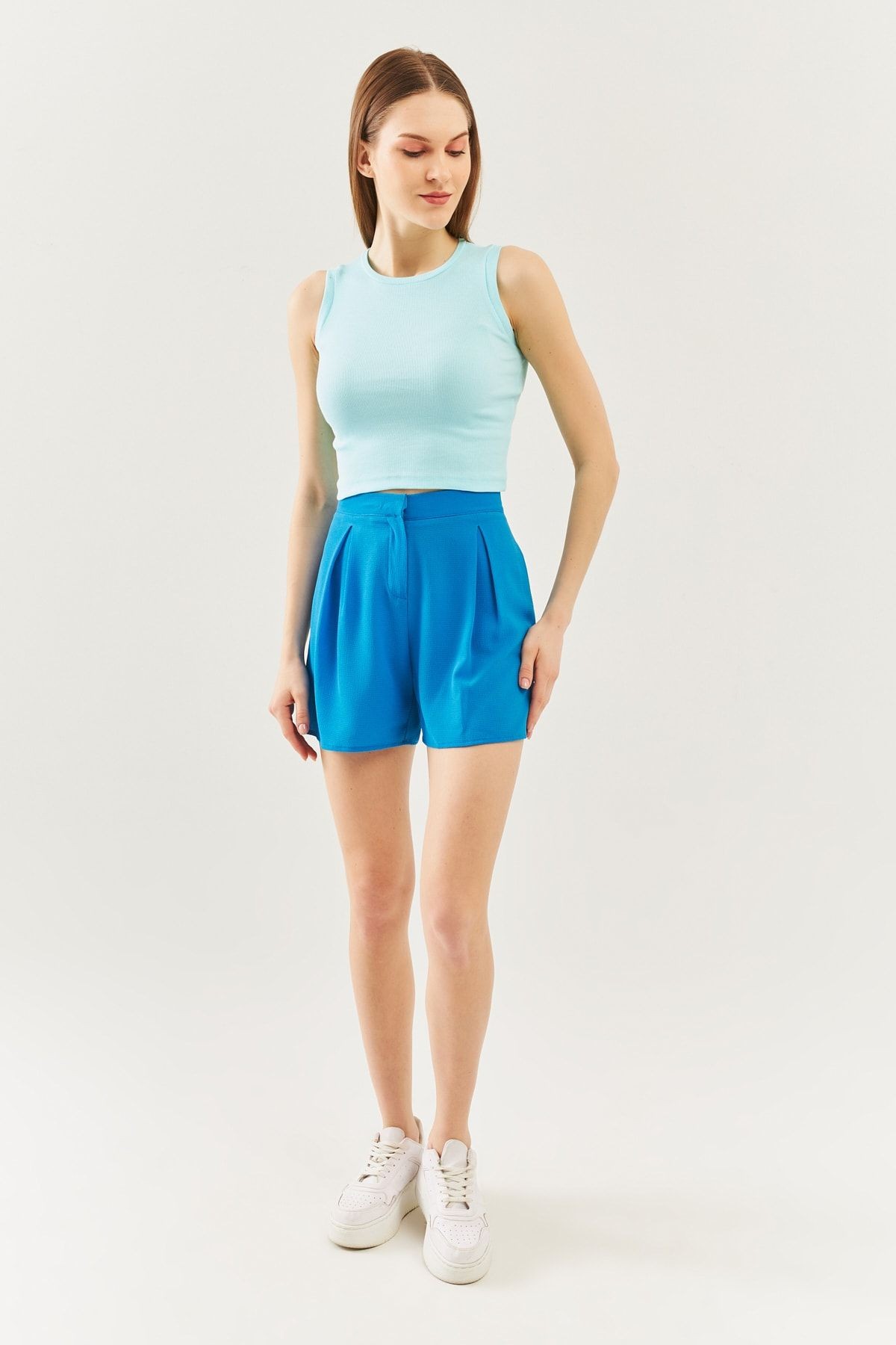Aqua Sıfır Kol Bisiklet Yaka Vücuda Oturan %100 Pamuklu Kaşkorse Esnek Crop Bluz