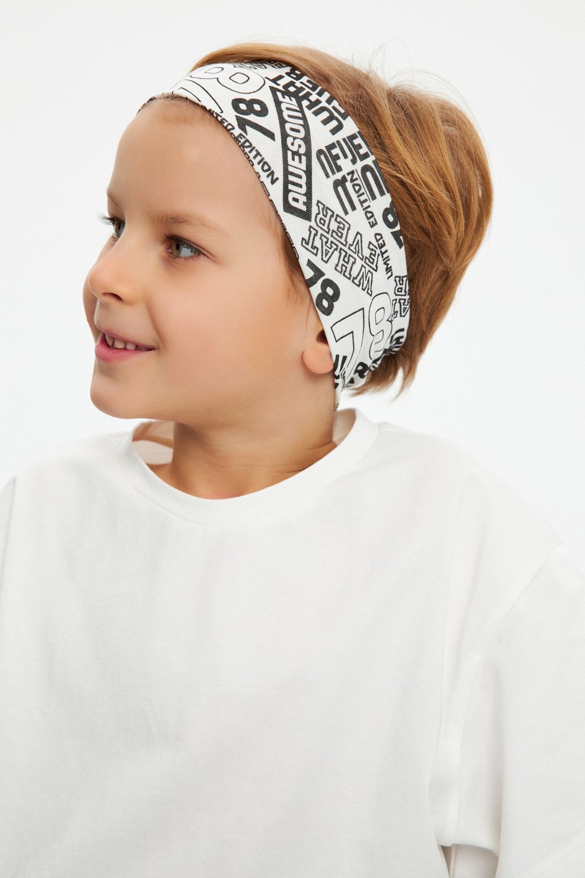 Erkek Çocuk %100 Pamuklu Penye Oversize Beyaz T-shirt Yumuşak Bandana 2'li Takım Trend Seri 4