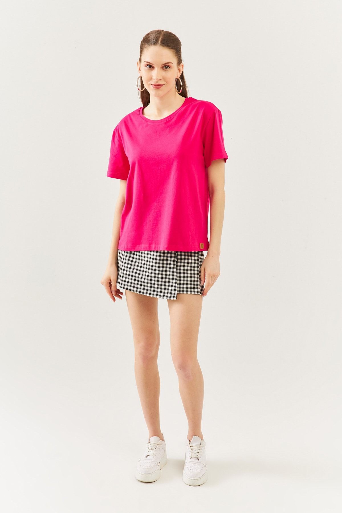 Fuşya Oversize Rahat %100 Pamuklu Penye Bisiklet Yaka Kısa Kol Basic T-shirt