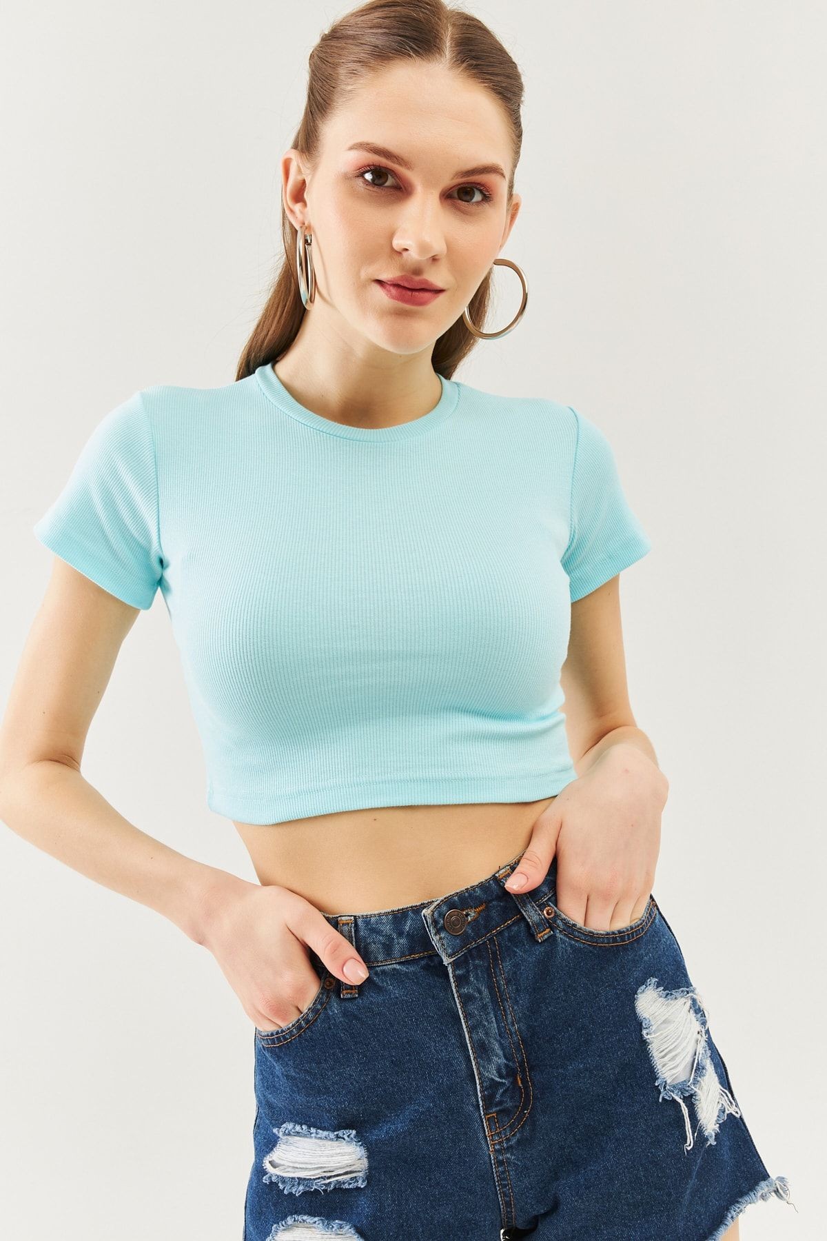 Aqua Kısa Kol Bisiklet Yaka Vücuda Oturan %100 Pamuklu Kaşkorse Esnek Crop Bluz