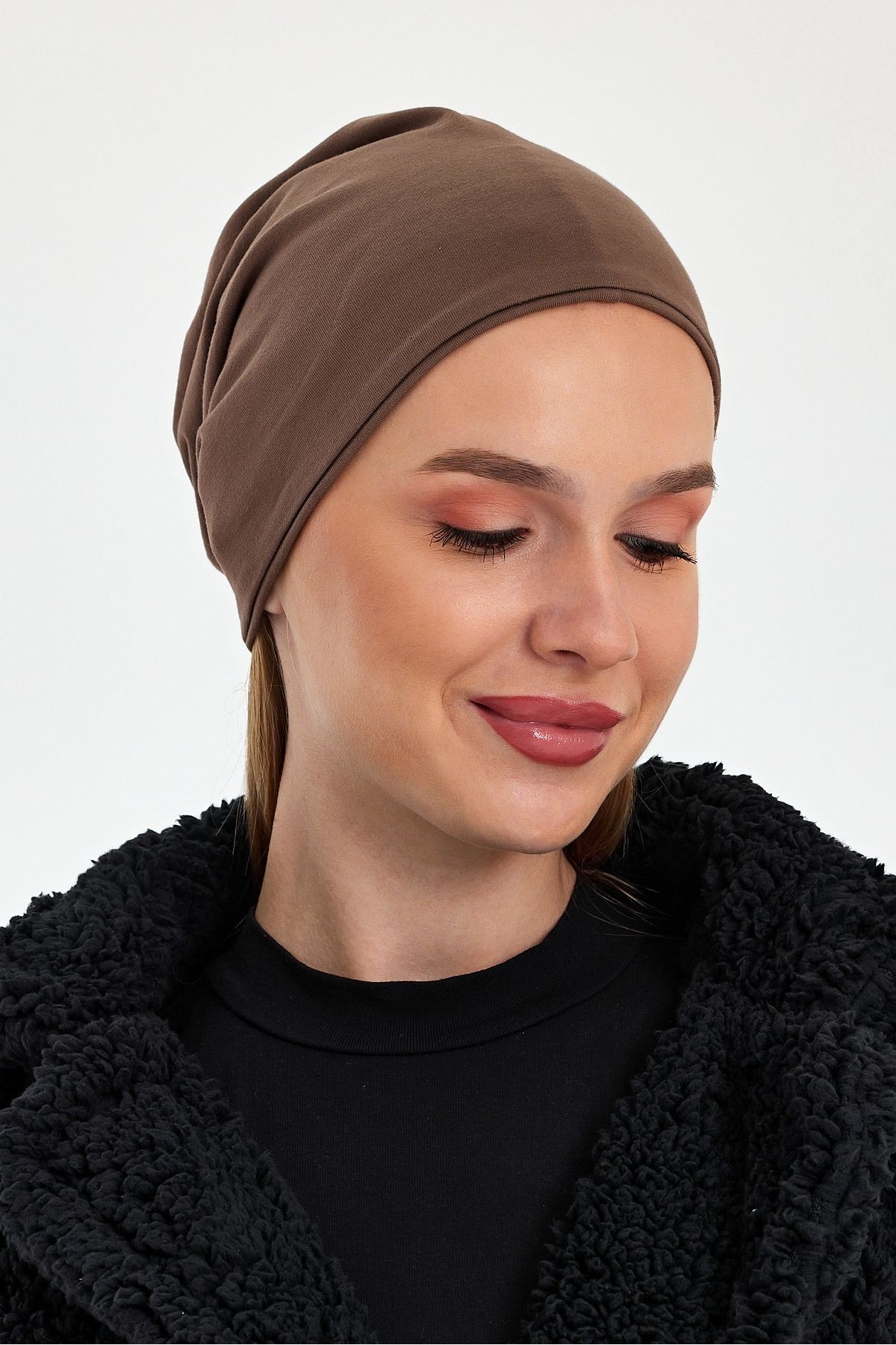 Kahverengi  Arkası Açılabilir eşsiz, rahat ultra yumuşak esnek trendy 4 mevsim Penye Bandana Bere
