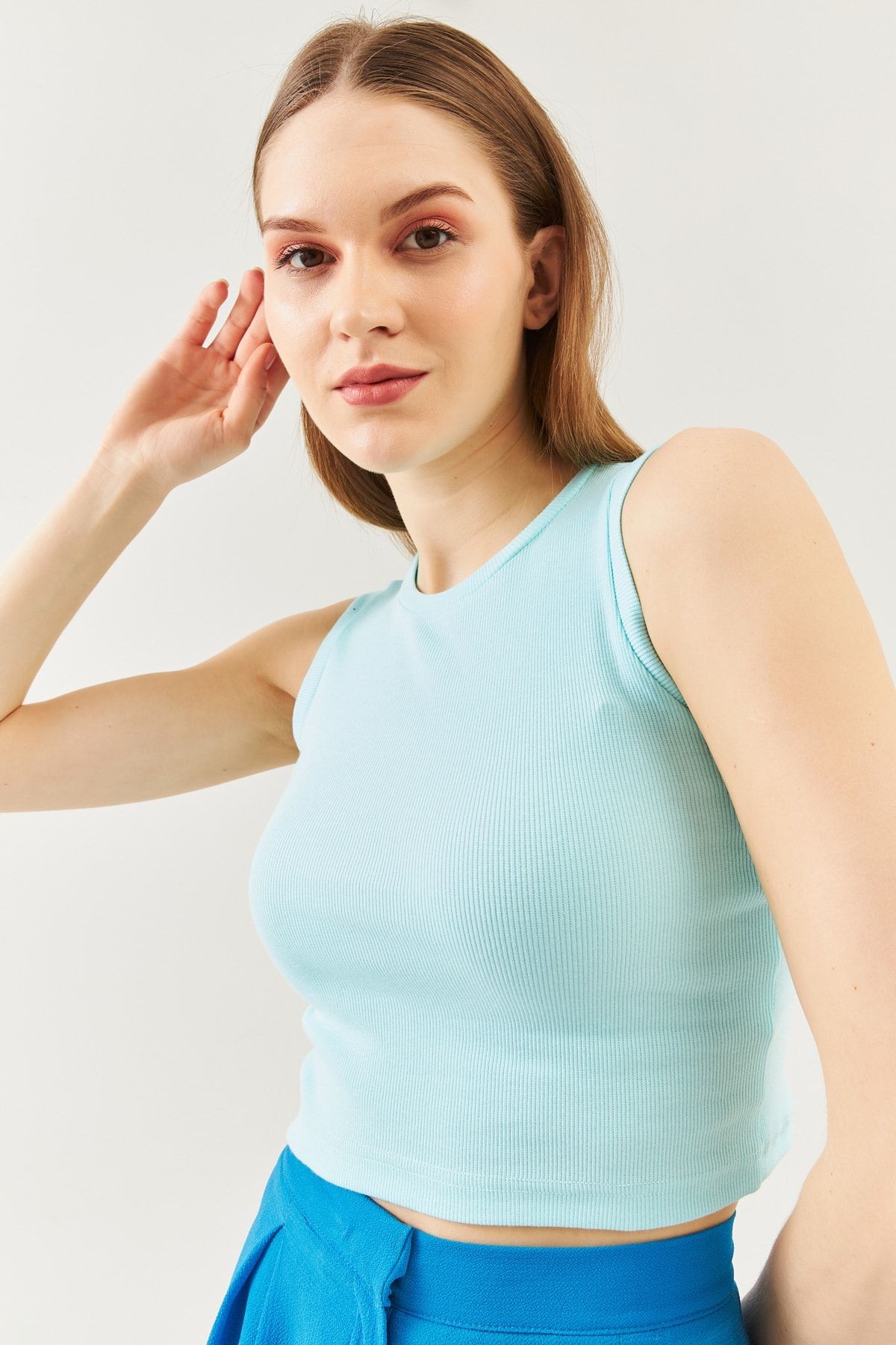 Aqua Sıfır Kol Bisiklet Yaka Vücuda Oturan %100 Pamuklu Kaşkorse Esnek Crop Bluz