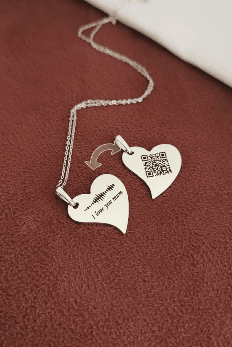 QR Kodlu Kalp Tasarım Gümüş Kolye