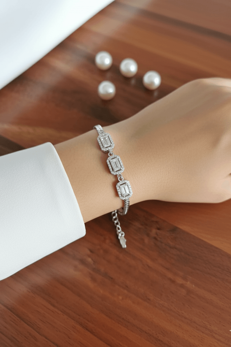 Diamond Baguette Snake Chain Tennis Bracelet