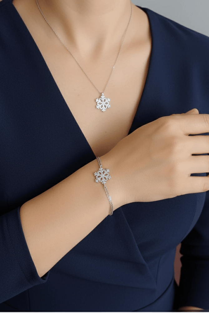 Kar Tanesi Kolye Ve Bileklik Tamamı Gümüş İkili Set