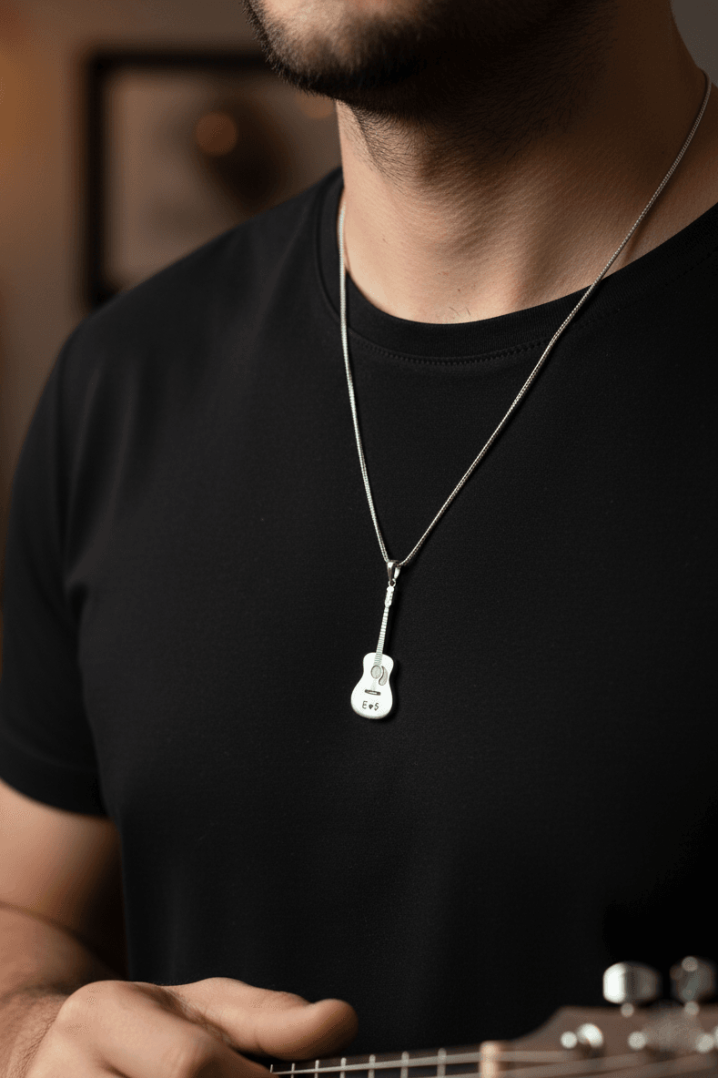 Gitar Modeli QR Kod Ses Kaydı Gümüş Kolye