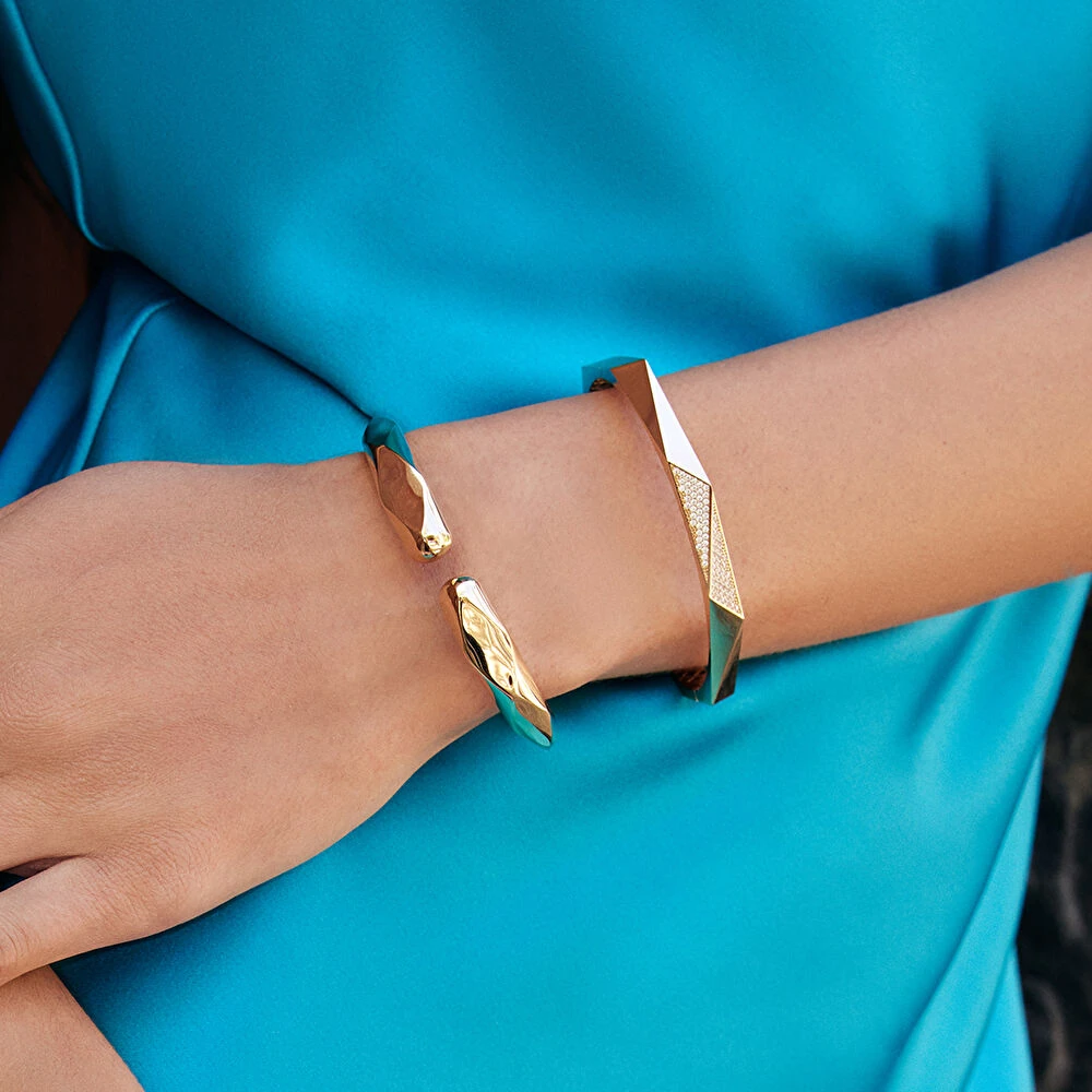 Taş Detaylı Altın Kelepçe