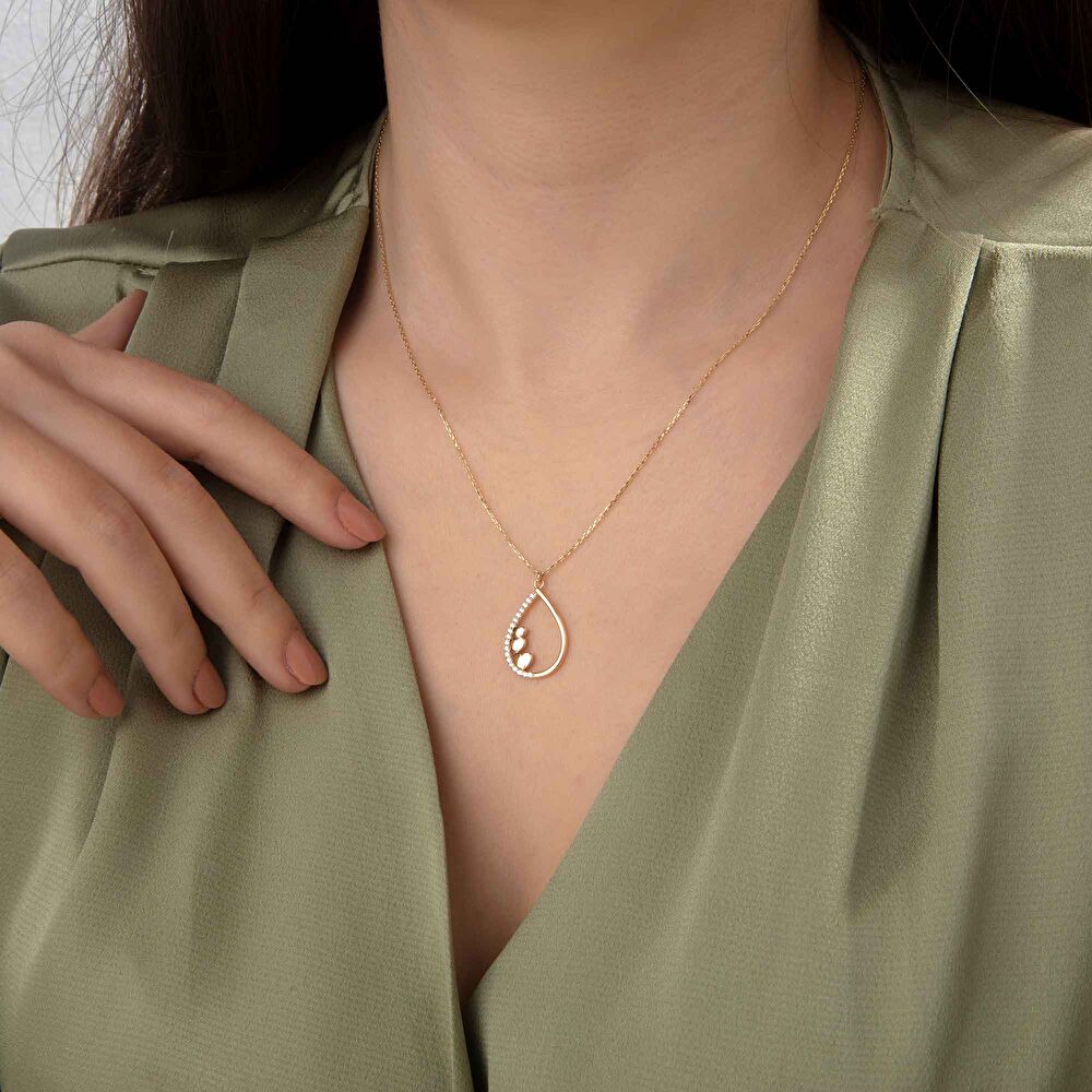 Taş Detaylı Kalp Kolye