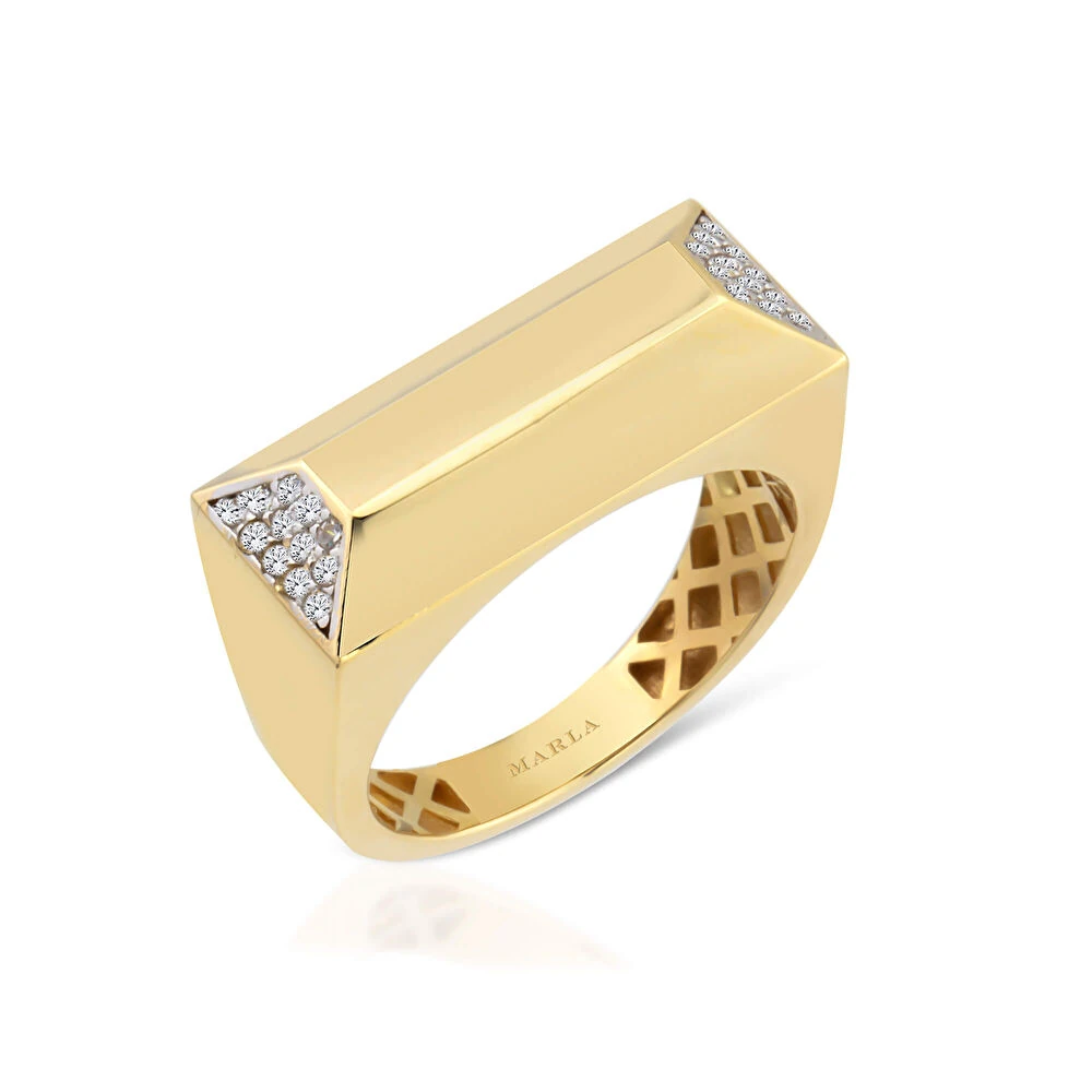 Taş Detaylı Altın Yüzük