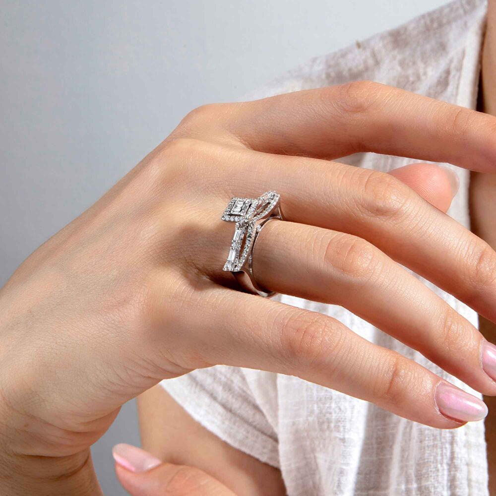 Pırlanta Baget Yüzük 0.59 Karat