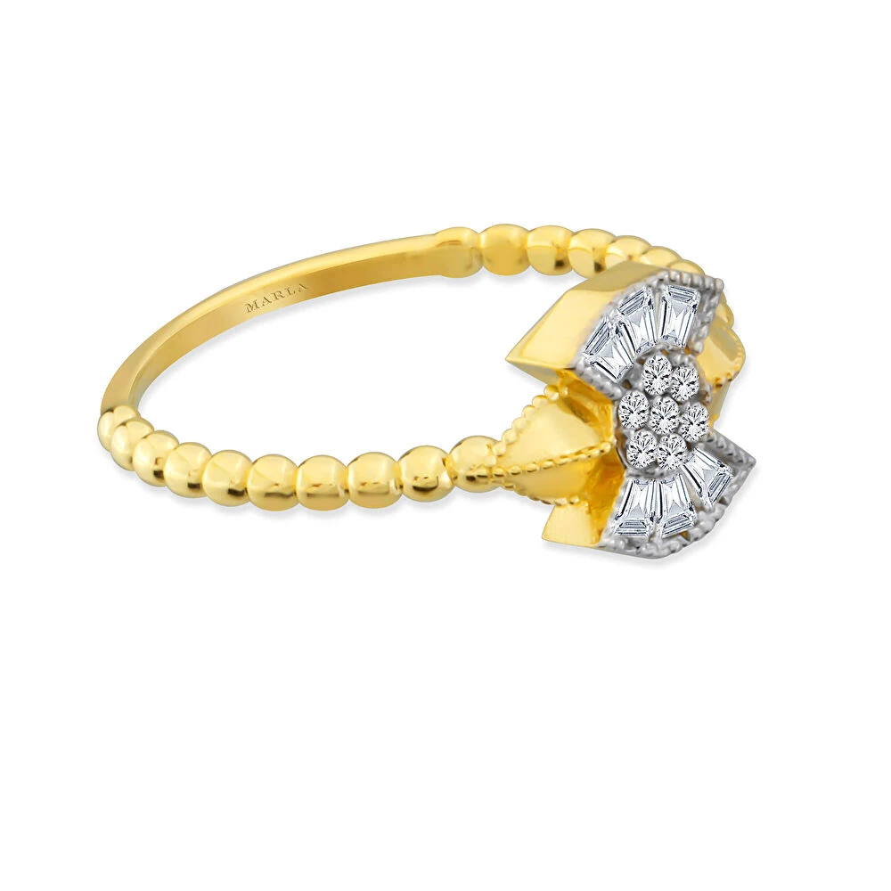 Taş Detaylı Altın Yüzük