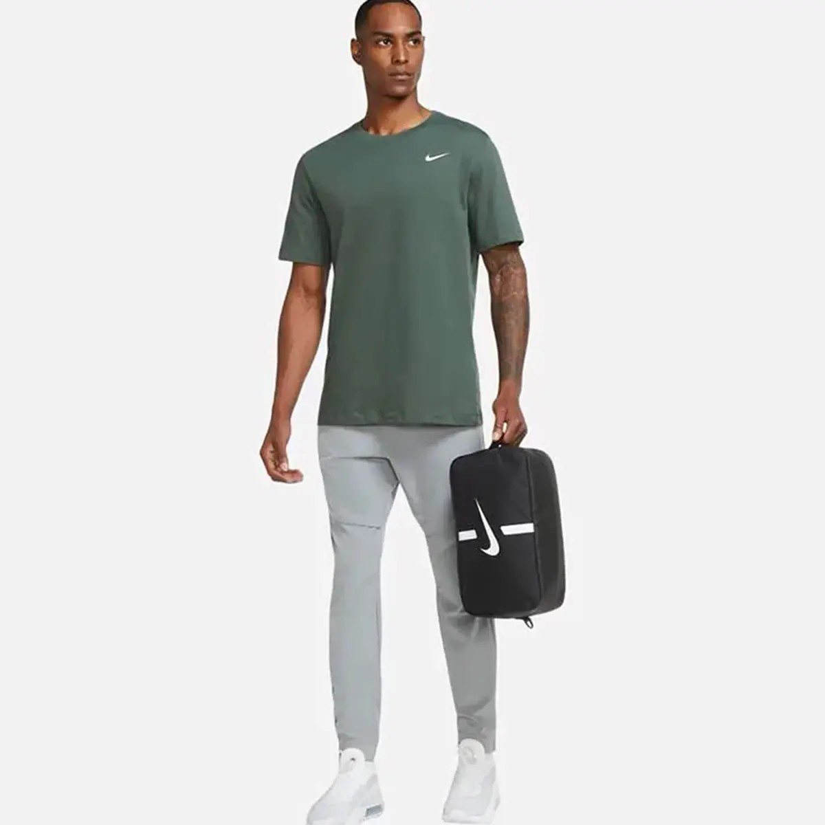 Nike DC2648-010 Krampon Çantası