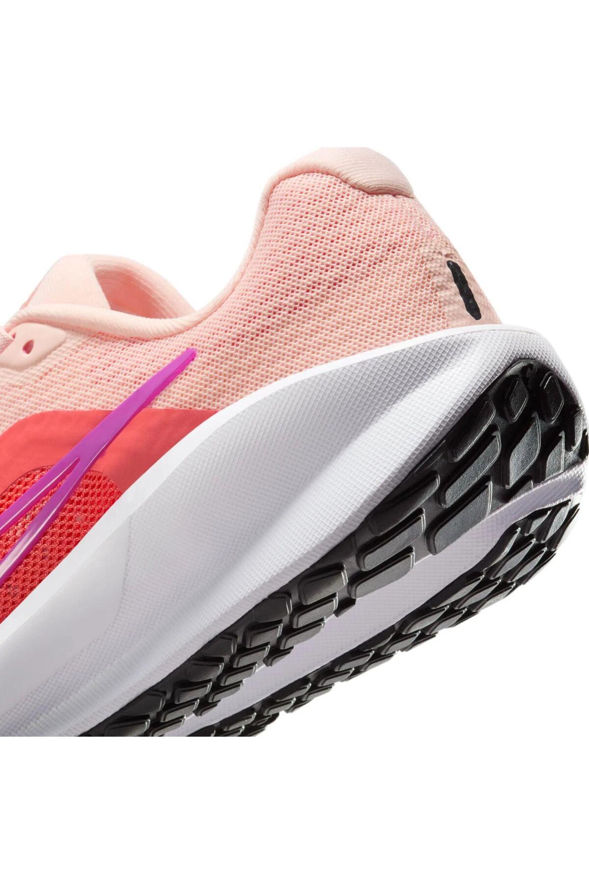 FD6476-600 DOWNSHIFTER 13 KOŞU VE YÜRÜYÜŞ AYAKKABISI