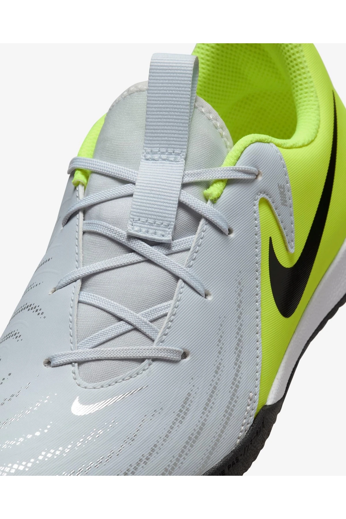 Unisex Jr. Phantom GX 2 Academy IC Salon Ayakkabısı