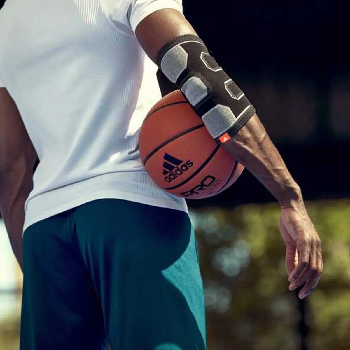 Adidas Dirsek Desteği