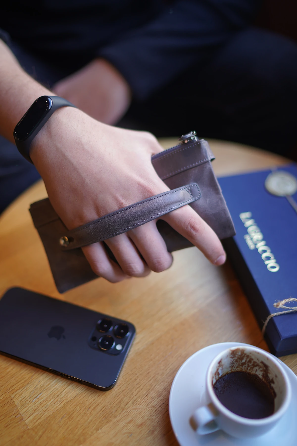 La'Graccio Paris Chaıs Siyah El Tutmalı Hakiki Deri Telefon Hazneli Cüzdan - Crazy Gri