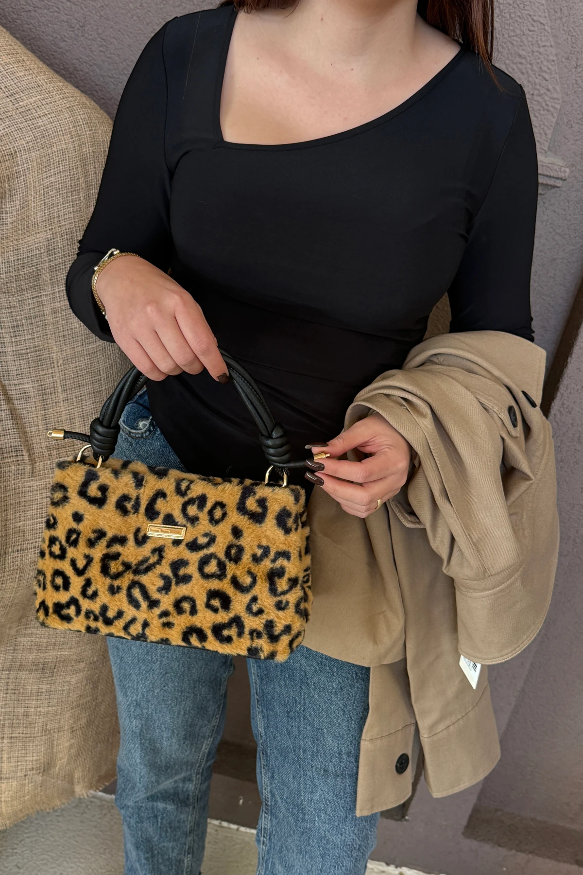 Lagraccio Paris Kadın Lora Peluş Askılı Çanta - Leopar Desenli