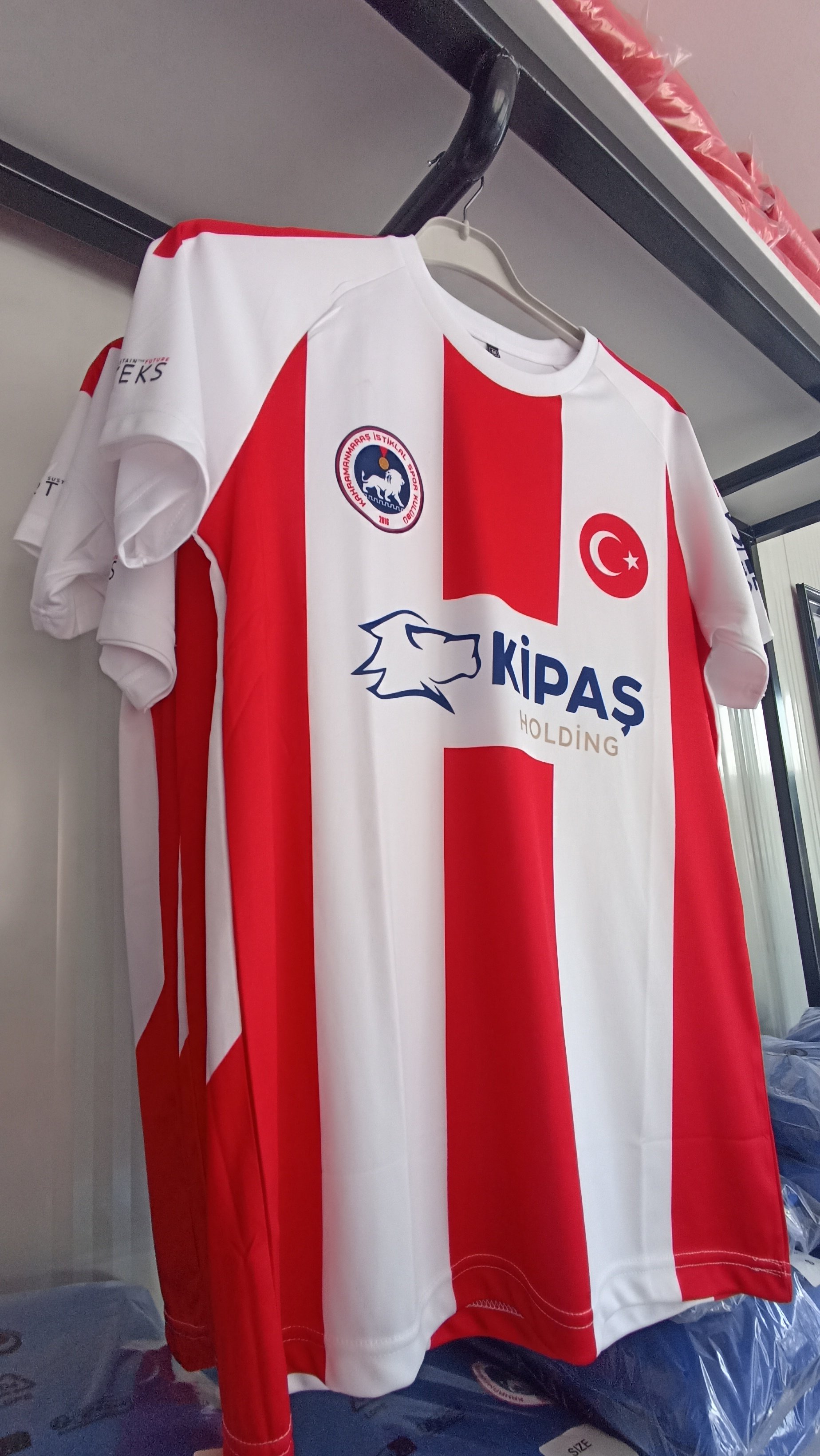 T-SHIRT FORMA