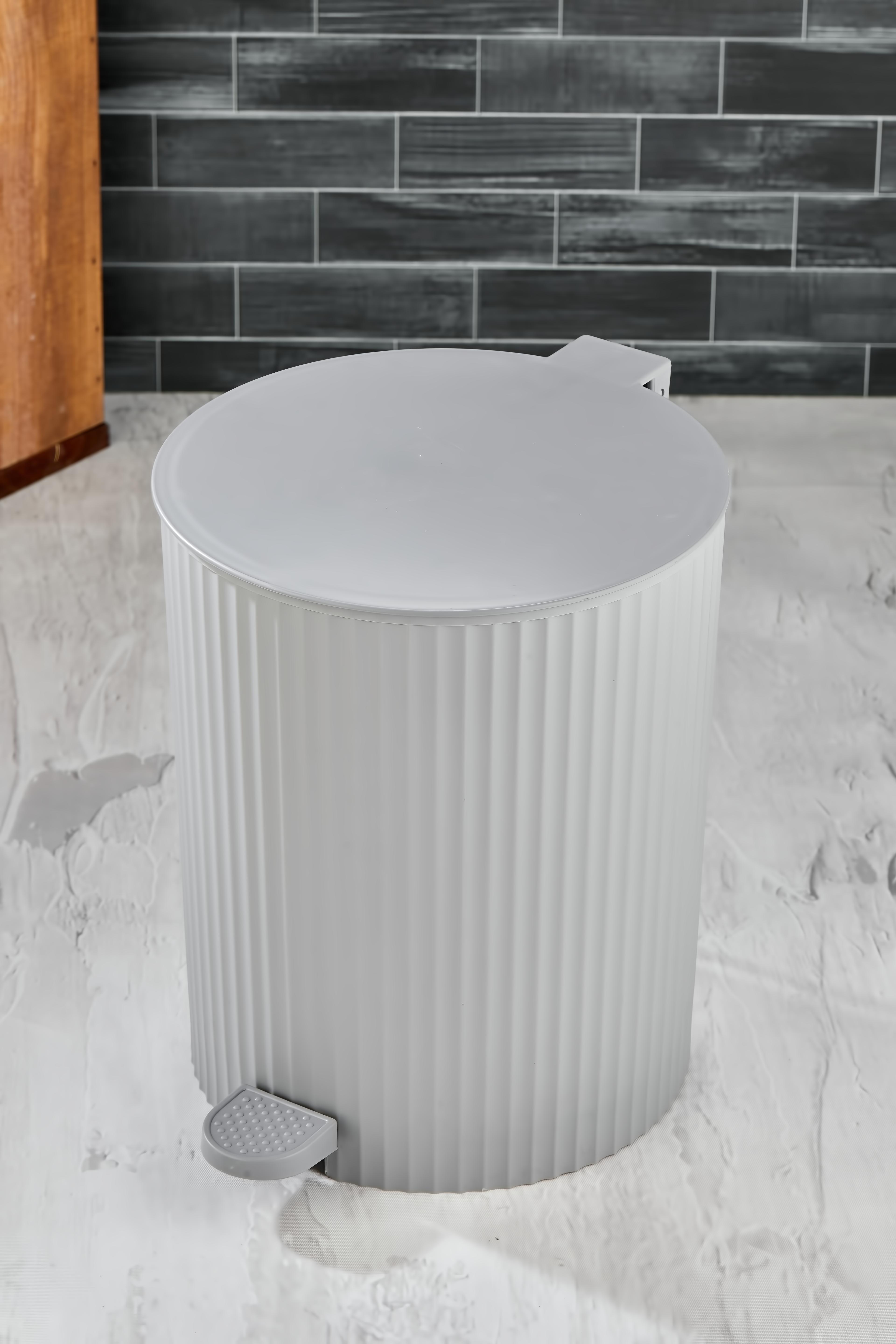 ESTE - Yuvarlak Pedallı Çöp Kovası - Çizgili Kapaklı - Banyo Mutfak