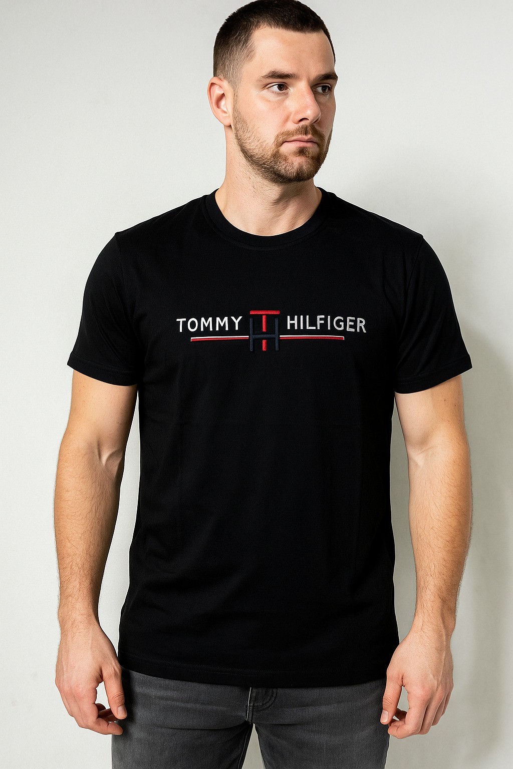 Tommy Bisiklet Yaka Nakışlı Tshirt Siyah