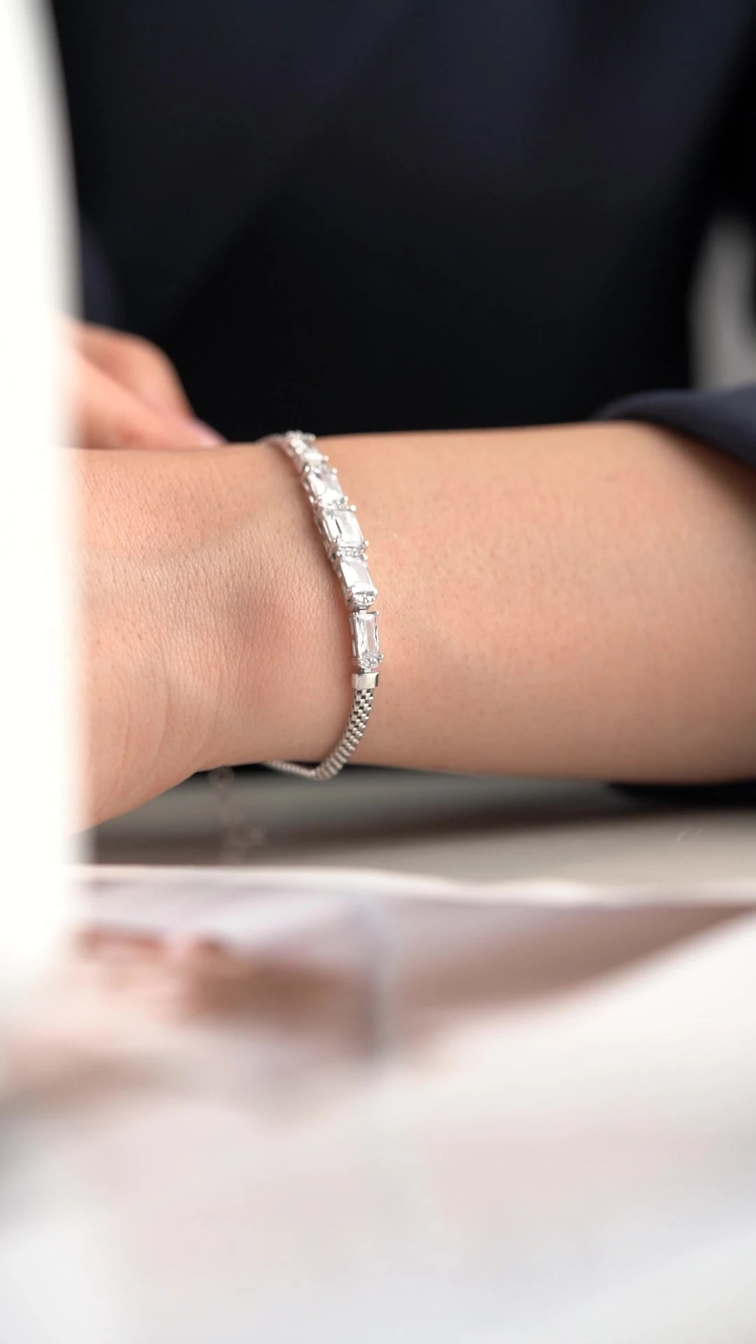 Gümüş Baget Taşlı Bileklik