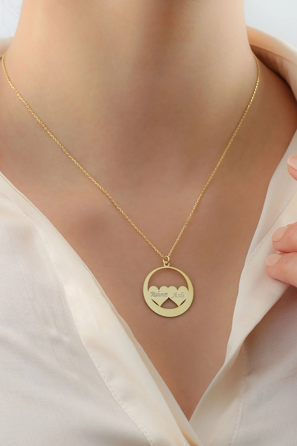 Gümüş Kişiye Özel Iki Kalpli Plaka Kolye