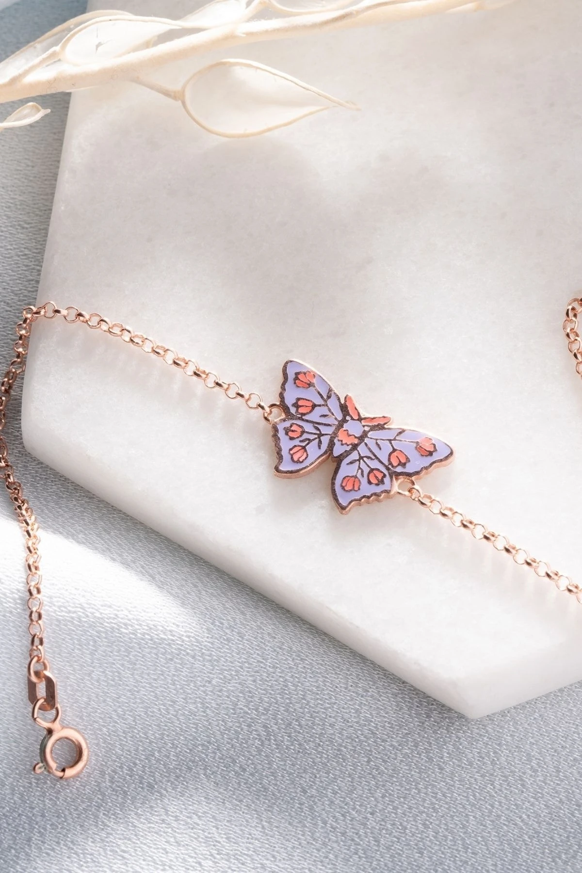 Gümüş Renkli Kelebek Bileklik