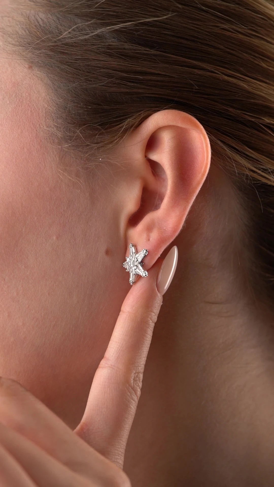 Gümüş Baget Yıldız Küpe