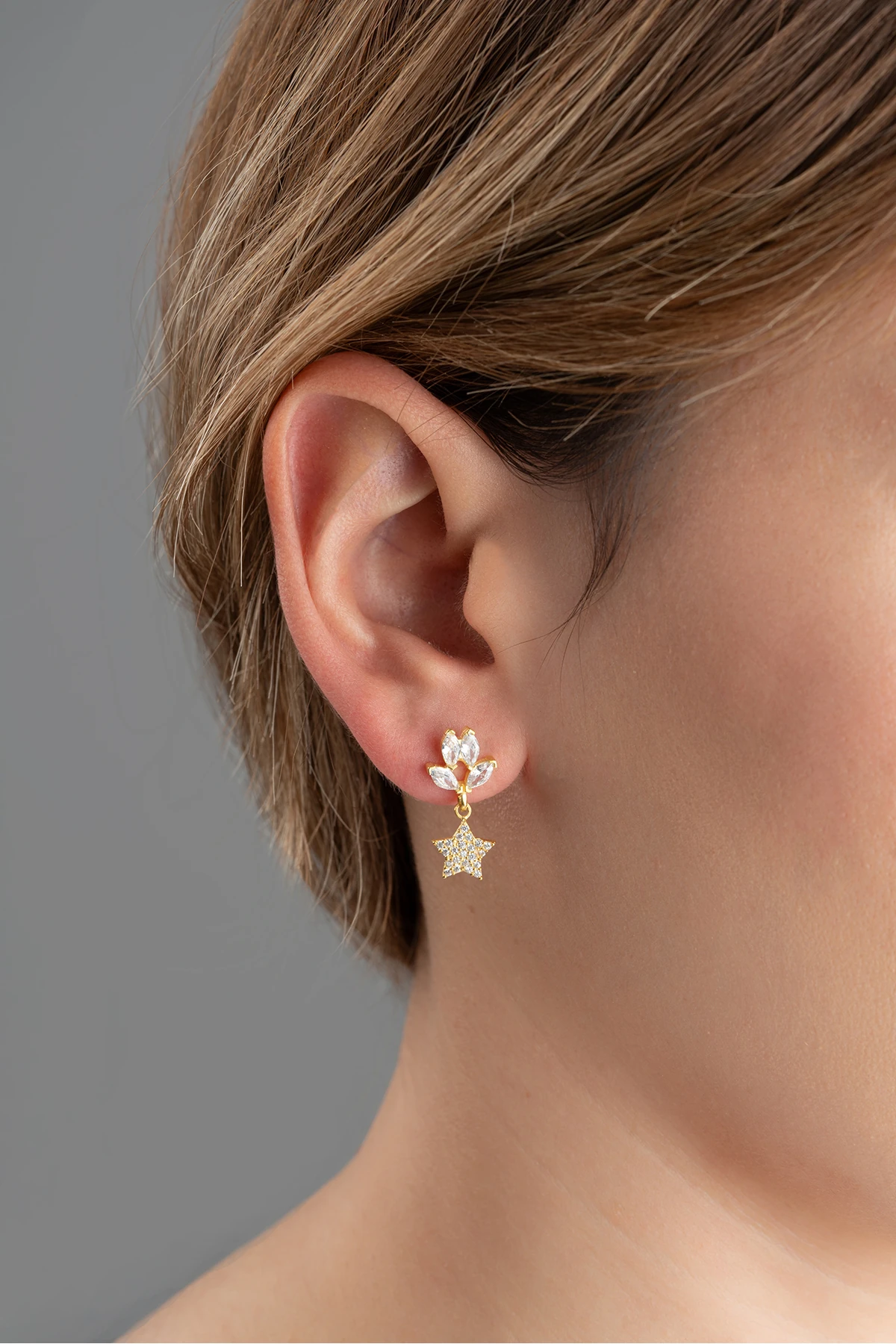 Gümüş Sallantılı Yıldız Küpe