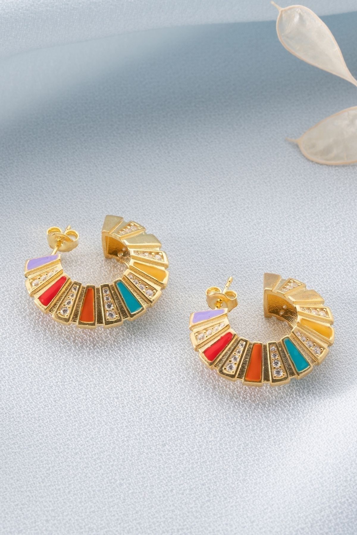 Gold Taşlı Mineli Gümüş Küpe