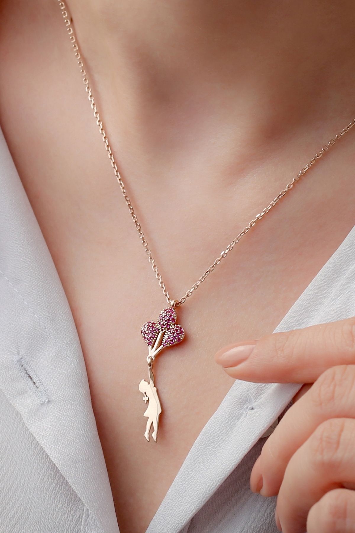 Gümüş Kırmızı Zirkon Taşlı Balonlu Kız Kolye