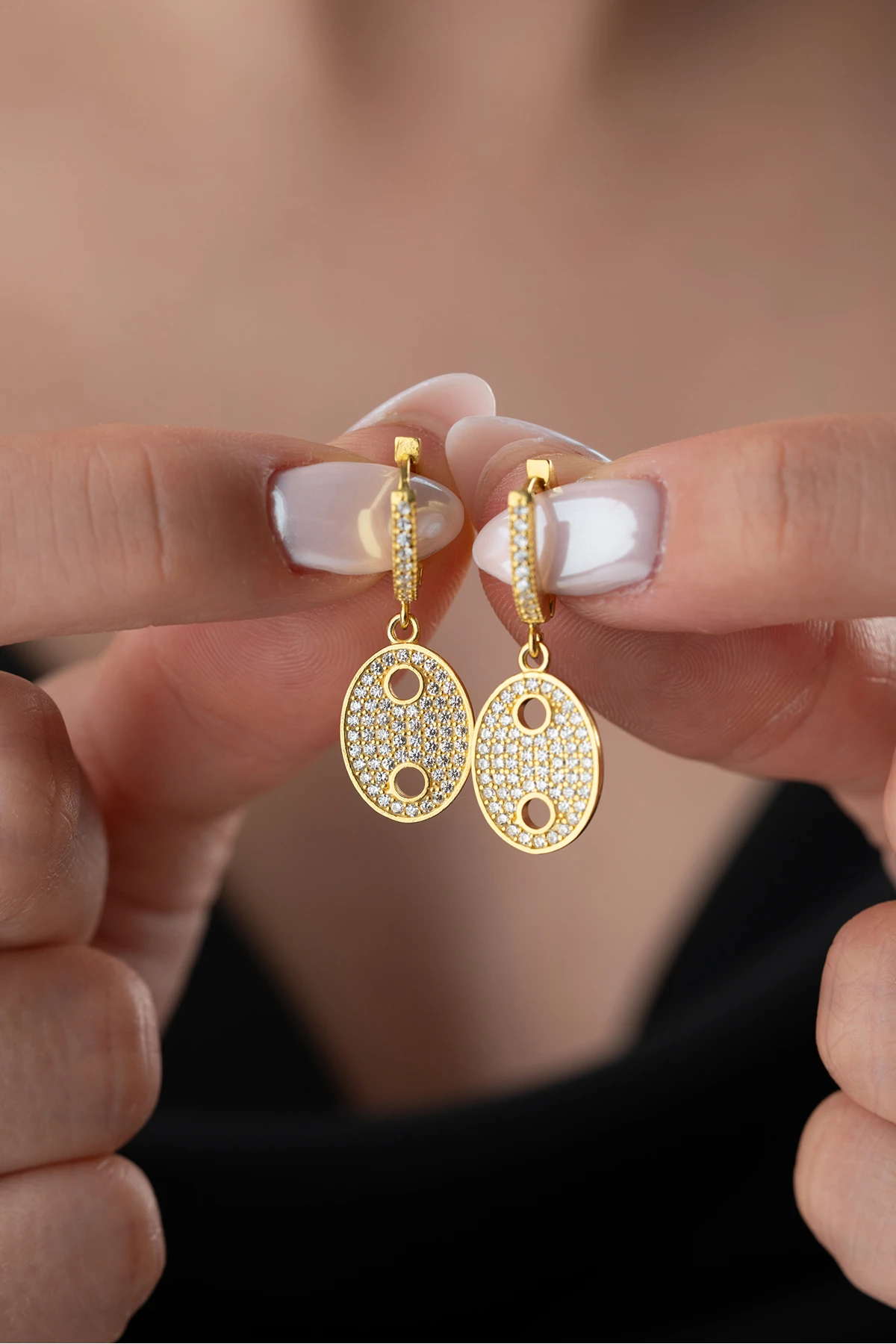 Gümüş Taşlı Düğme Modeli Küpe