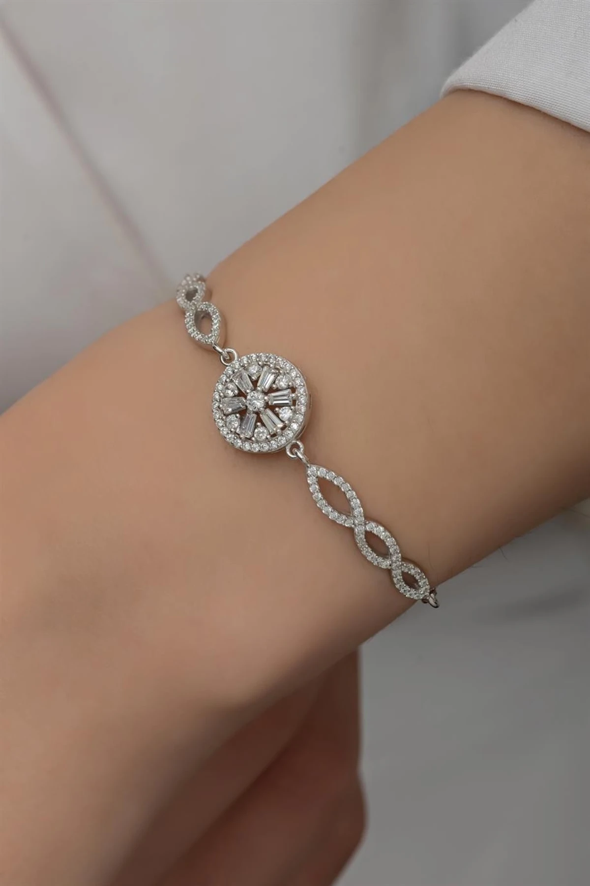 Gümüş Baget Taşlı Bileklik
