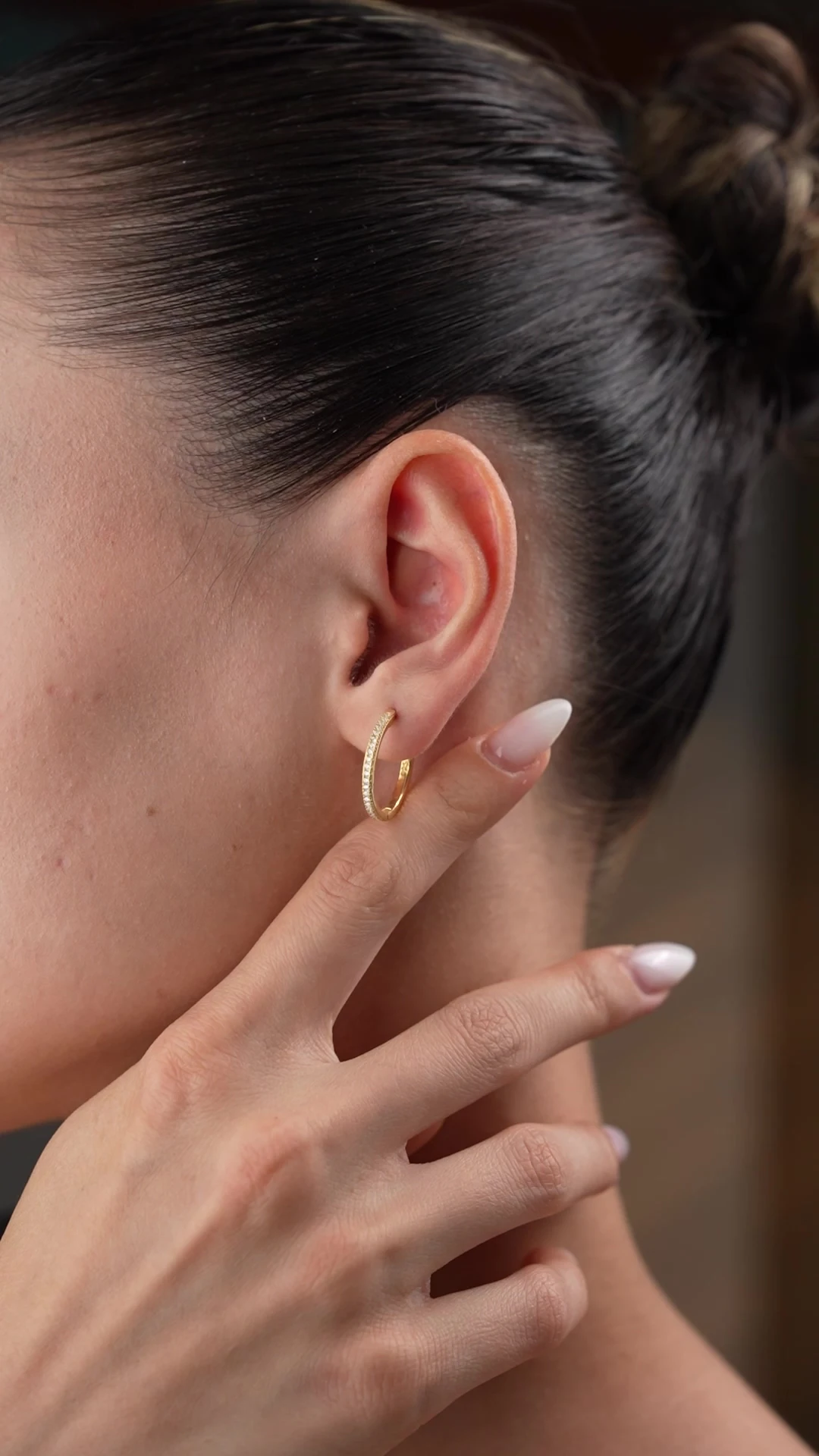 Gümüş Taşlı Halka Küpe