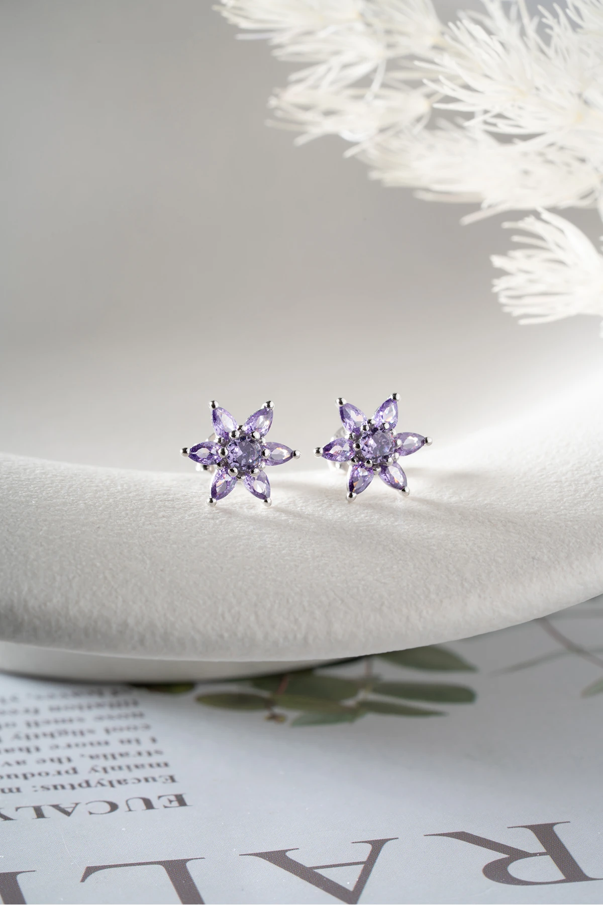 Gümüş Mor Taşlı Lotus Küpe