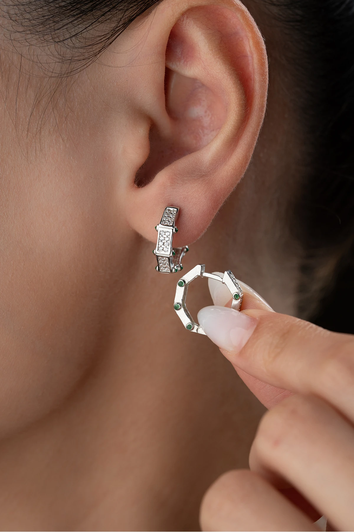 Gümüş Zirkon Taşlı Küpe