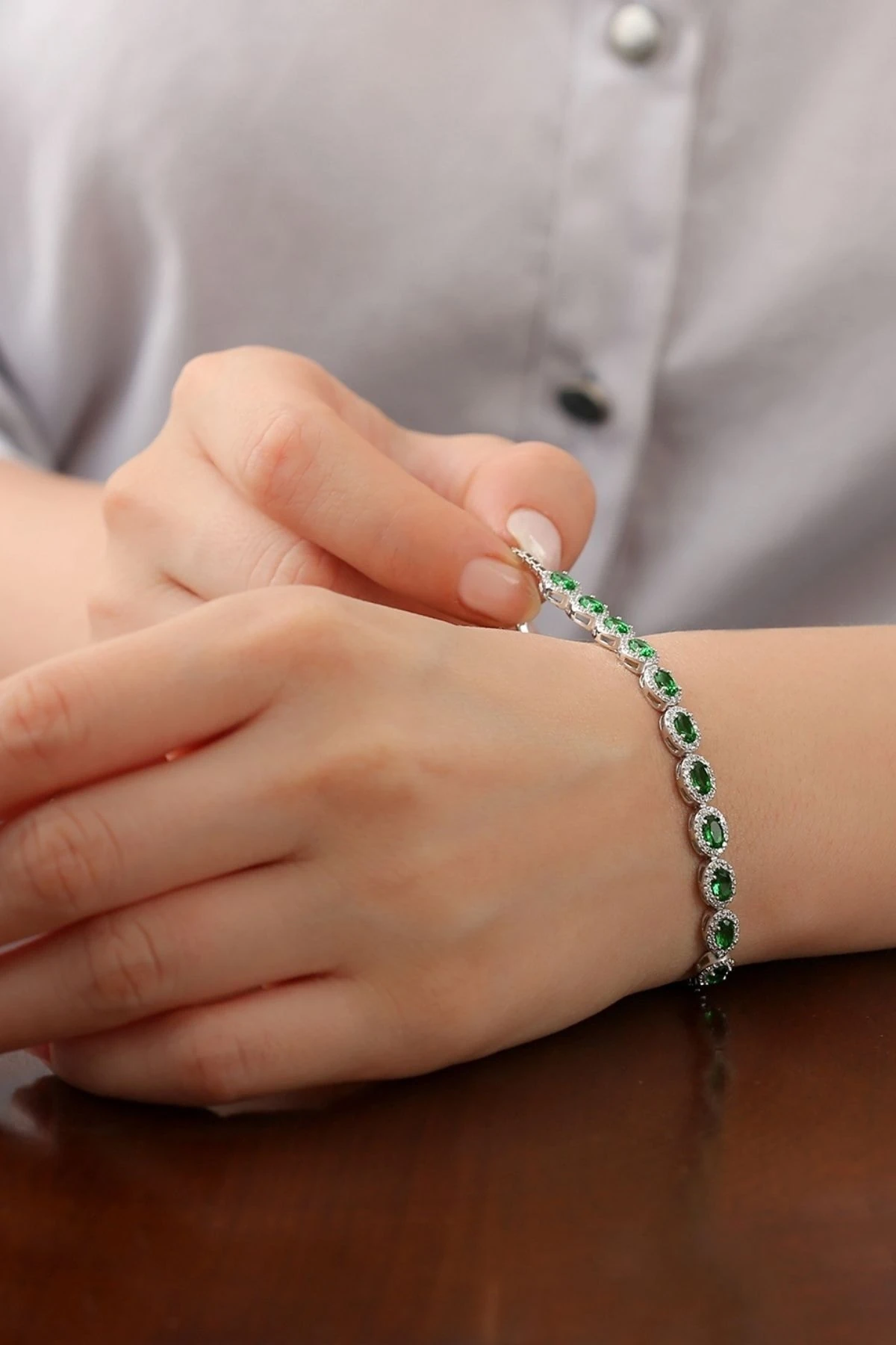 Gümüş Elmas Montür Asansörlü Bileklik